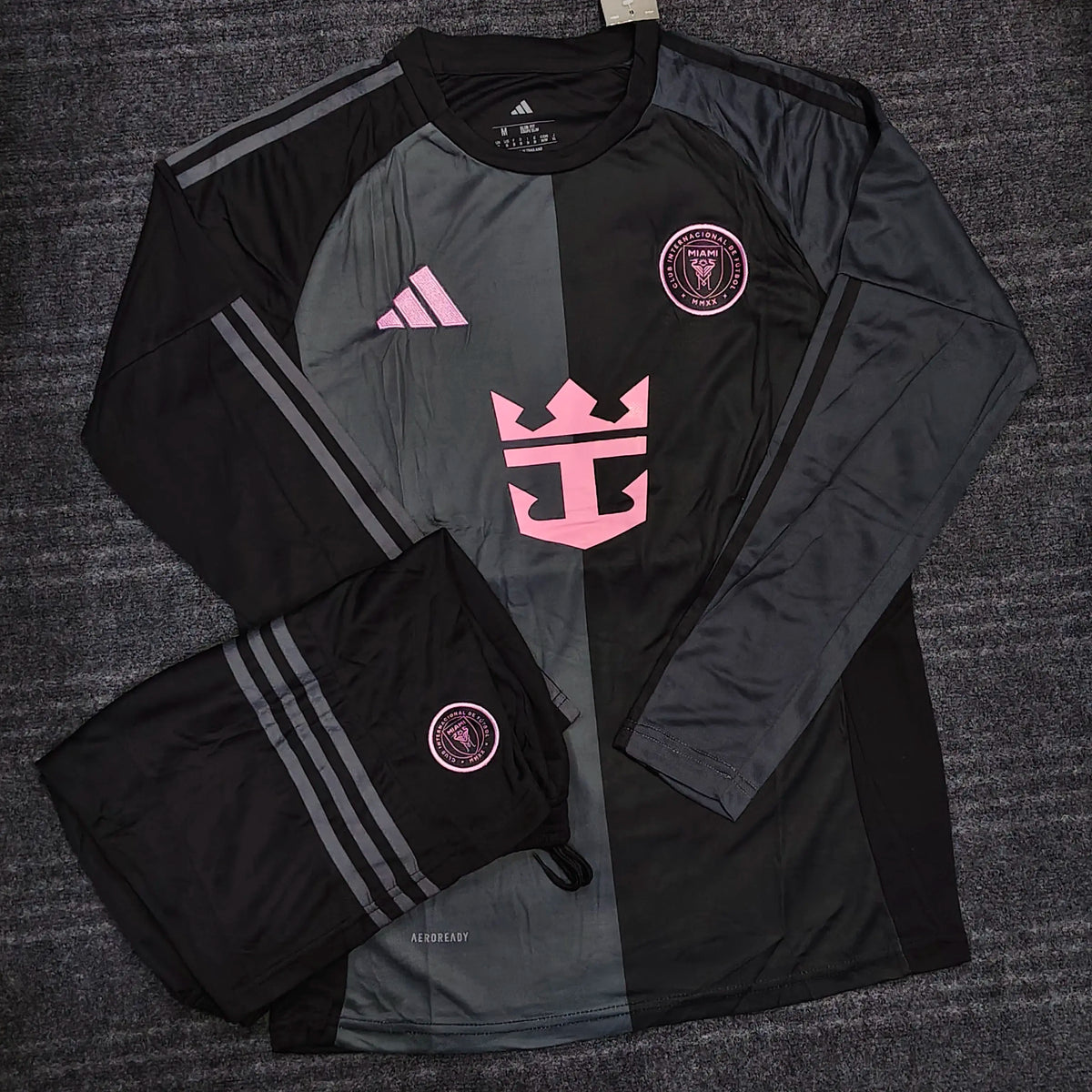 INTER MIAMI AWAY OFFICIAL 2025/26 FULL SLEEVES KIT
